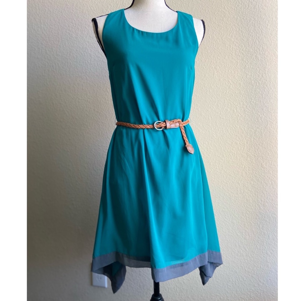 VELVET OAK CONTRASTING ASYMMETRIC HEM  DRESS